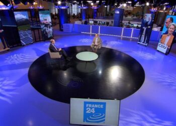 'A coalition with the far right in Germany is unthinkable': EPP leader Manfred Weber