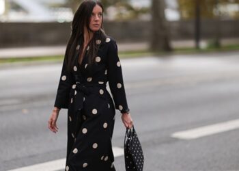 17 Luxe-Looking Winter Dresses That Slim Pear-Shaped Bodies