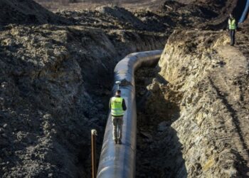 EU debates return to Russian gas as part of Ukraine deal