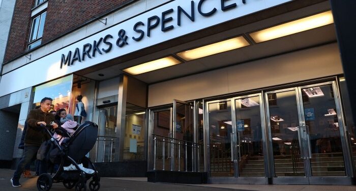 Memories of rosy Christmas fade as UK retailers brace for tough 2025