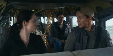 Flight Risk Features Some Sneaky Cameos By Popular TV Stars