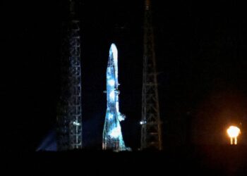 Jeff Bezos’s New Glenn debut launch called off | Science, Climate & Tech News