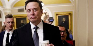Elon Musk accused of censoring right-wing X accounts who disagree with him on immigration | Science, Climate & Tech News
