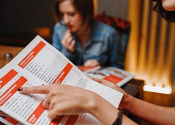 Calorie labelling could make eating disorders worse, study suggests | Science, Climate & Tech News