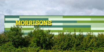 Morrisons takes legal action to stop farmers’ protests | UK News