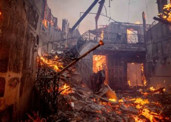 LA wildfire site is one of most exclusive suburbs – but it’s in the grips of one of mother nature’s terrifying levellers | US News