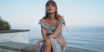 Taylor Swift To Expand Rhode Island Mansion Following Eras Tour