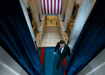 Elon Musk’s Blitz Shakes U.S. Government as He Sweeps Through Agencies