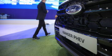 Why the hype for hybrid cars will not last