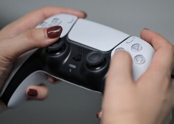 Sony PlayStation Network Outage Enrages Gamers Around The World