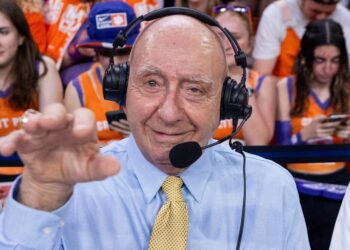ESPN’s Dick Vitale Makes Return As Commentator After 4th Bout With Cancer