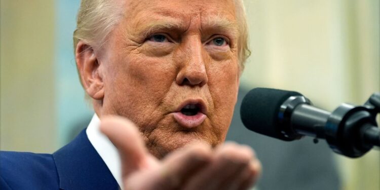 House Democrats Call On Trump To Reverse Labor Board Firing