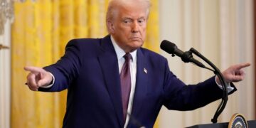 Trump Begins Firing FAA Air Traffic Control Staff Weeks After Fatal DC Plane Crash