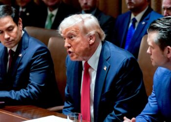 Watch Trump Tell Fox News Reporter To Gush Over Cabinet Meeting After It’s Over