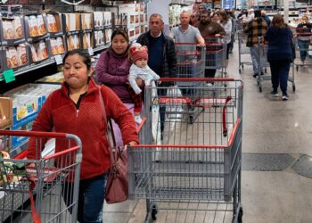 US Consumers Cut Spending In January More Drastically Than At Any Point In The Last Four Years