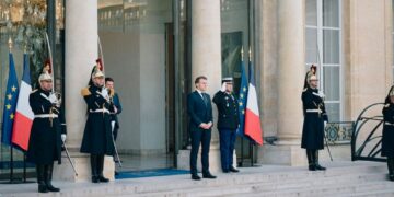 Europe’s Leaders in Emergency Paris Meeting as U.S. and Russia Meet in Saudi Arabia