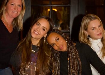 Star Sightings: Kerry Washington Enjoys a New Moon Ceremony in L.A., Miles Teller Strolls in New York City