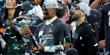 Philadelphia Eagles vs Kansas City Chiefs results, halftime show, highlights, news; Jalen Hurts leads Eagles towards victory after Patrick Mahomes disaster; Jordan Mailata creates history for Australia