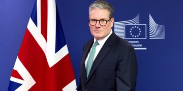 Why UK avoids picking a side in multipolar world