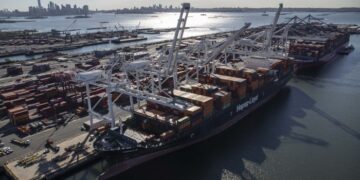 US to boost tariffs on China and push ahead with Canada and Mexico levies