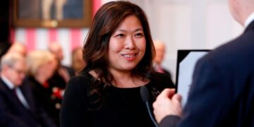 Canada’s trade minister visits Brussels in bid to boost mutual commerce