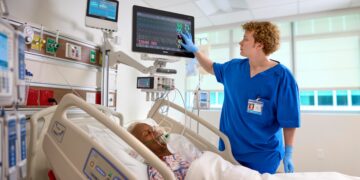 Philips and Mass General Brigham Partner To Integrate Live HealthData with AI –