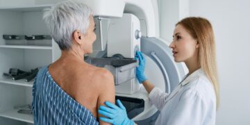 AI could drive big increase in number and speed of women being treated for breast cancer | UK News