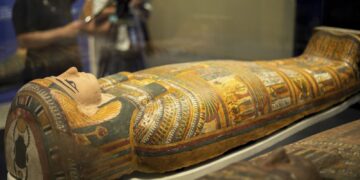 Ancient Egyptian mummies smell ‘sweet’ and ‘spicy’, researchers say | Offbeat News