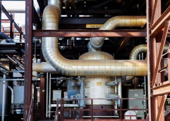 Billions for ‘unproven’ carbon capture technology will have ‘very significant’ impact on energy bills, MPs warn | Money News