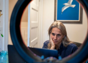 The Ex-Patients’ Club – The New York Times