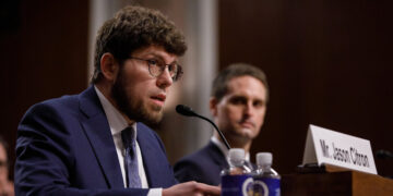 Discord in Early Talks With Bankers for Potential I.P.O.