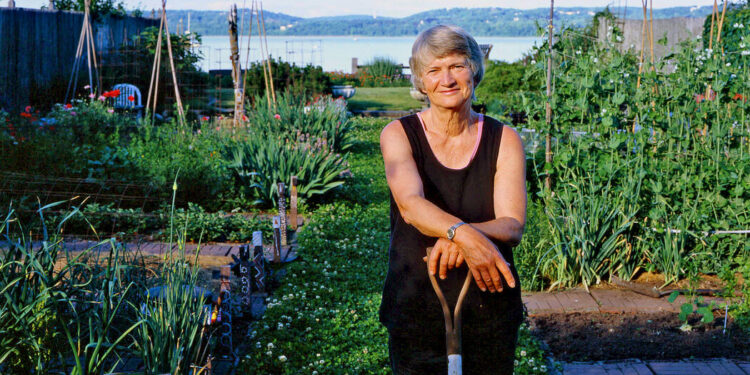 Joan Dye Gussow, Pioneer of Eating Locally, Is Dead at 96