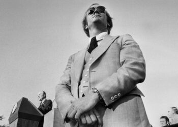 Larry Buendorf, Secret Service Agent Who Saved President Ford, Dies at 87