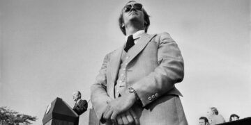 Larry Buendorf, Secret Service Agent Who Saved President Ford, Dies at 87