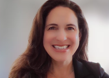 How to Balance AI and Human Expertise in the Middle Revenue Cycle