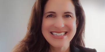 How to Balance AI and Human Expertise in the Middle Revenue Cycle