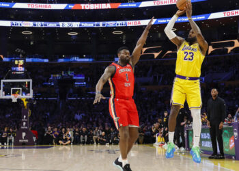 LeBron James becomes first NBA player to score 50,000 total points