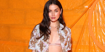 Are Ana de Armas & Tom Cruise Dating?