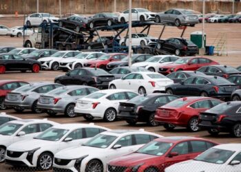 Donald Trump hands carmakers one-month reprieve from tariffs