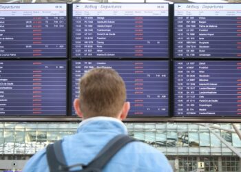Surprise strike at Hamburg Airport as major walkout set to begin at 12 more German hubs | World News