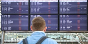 Surprise strike at Hamburg Airport as major walkout set to begin at 12 more German hubs | World News