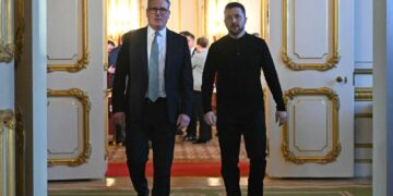 UK to defend Ukraine peace deal with ‘coalition of willing’, Starmer says | Politics News