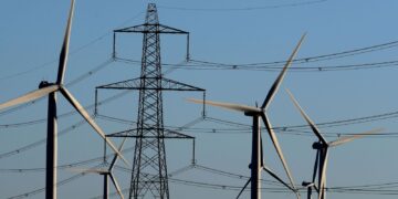 People living near new pylons could get £250-a-year off their energy bills, minister says | Politics News