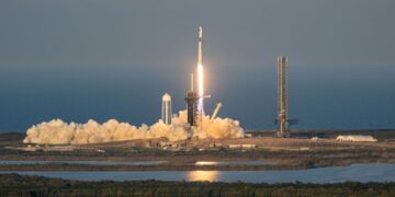 NASA and SpaceX launch astronauts to the ISS : NPR