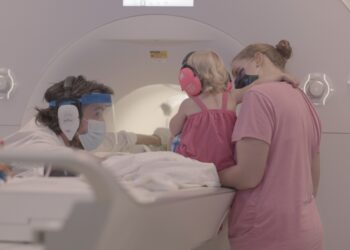 Scientists put wriggly babies in fMRI machines to learn about their memories : Shots