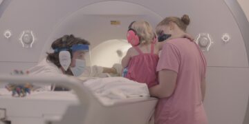 Scientists put wriggly babies in fMRI machines to learn about their memories : Shots