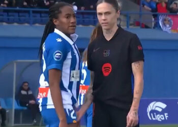 Barcelona star Mapi Leon condemned for crotch touch; Daniela Caracas; Espanyol