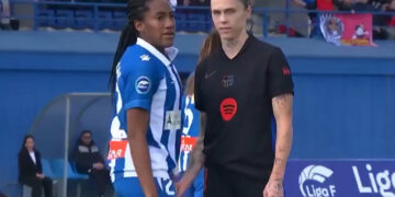 Barcelona star Mapi Leon condemned for crotch touch; Daniela Caracas; Espanyol