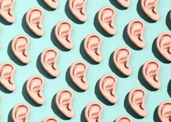 If You’re Going To Clean Out Your Ears Yourself, Here’s How To Do It Right