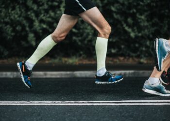 Doctors Debunk The Myth That Running Is Bad For Your Knees